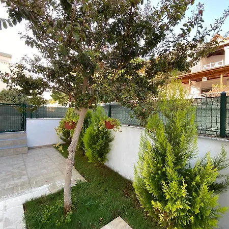 וילה The Family *